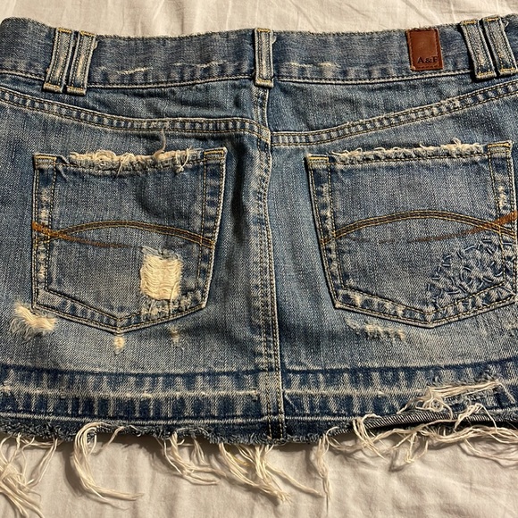 Abercrombie and Fitch Skirt - Picture 4 of 4
